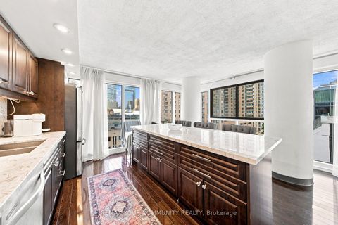 Photo 24 at 705 - 251 Queens Quay, Waterfront Communities C1, Toronto