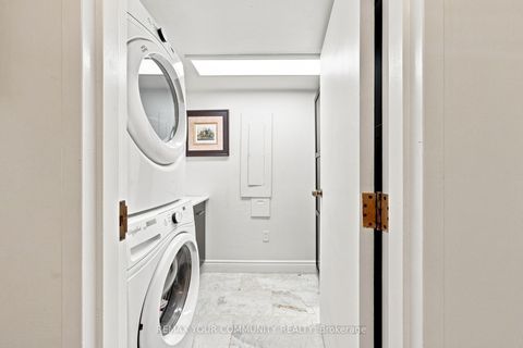 Photo 34 at 705 - 251 Queens Quay, Waterfront Communities C1, Toronto