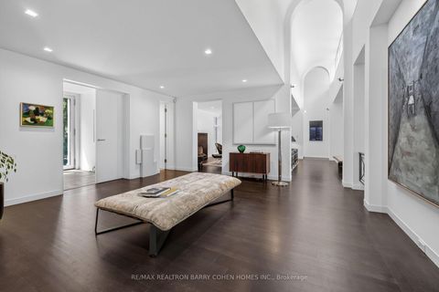 Photo 3 at 12 Tudor Gate, York Mills, Toronto