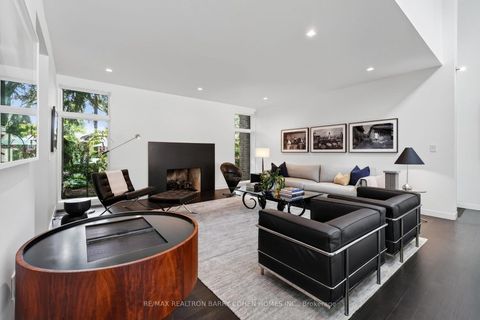 Photo 4 at 12 Tudor Gate, York Mills, Toronto