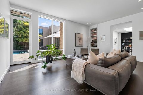Photo 13 at 12 Tudor Gate, York Mills, Toronto