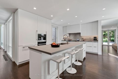 Photo 19 at 12 Tudor Gate, York Mills, Toronto
