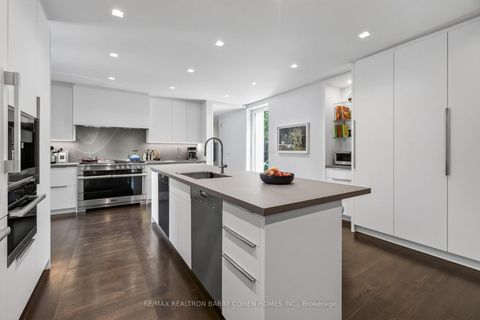 Photo 20 at 12 Tudor Gate, York Mills, Toronto