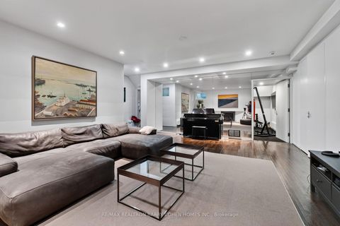 Photo 37 at 12 Tudor Gate, York Mills, Toronto