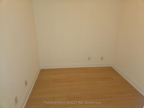 Photo 10 at 1009 - 370 Highway 7, Doncrest, Richmond Hill