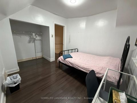 Photo 4 at 228 Hollywood Avenue, Willowdale East, Toronto