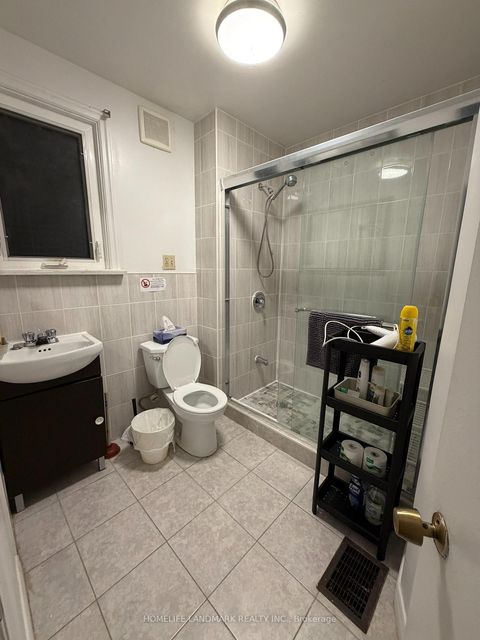 Photo 8 at 228 Hollywood Avenue, Willowdale East, Toronto