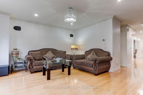 Photo 4 at 16 Pat Brooks Terrace, Dorset Park, Toronto