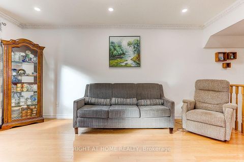 Photo 11 at 16 Pat Brooks Terrace, Dorset Park, Toronto