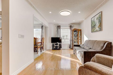 Photo 17 at 16 Pat Brooks Terrace, Dorset Park, Toronto