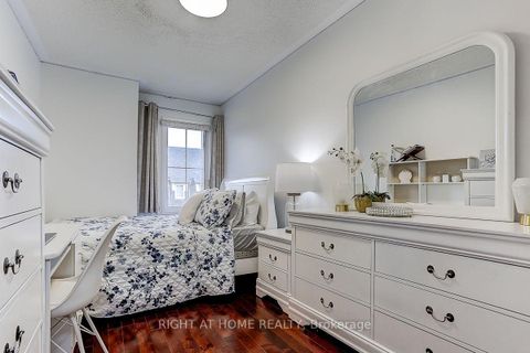 Photo 25 at 16 Pat Brooks Terrace, Dorset Park, Toronto