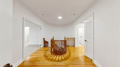Photo 21 at 368 Paradelle Drive, Oak Ridges Lake Wilcox, Richmond Hill