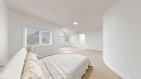 Photo 24 at 368 Paradelle Drive, Oak Ridges Lake Wilcox, Richmond Hill