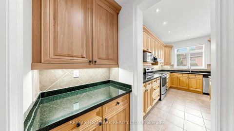 Photo 67 at 368 Paradelle Drive, Oak Ridges Lake Wilcox, Richmond Hill