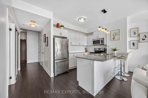 Photo 13 at 902 - 2900 Highway 7 Road, Concord, Vaughan