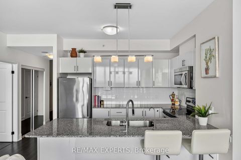 Photo 17 at 902 - 2900 Highway 7 Road, Concord, Vaughan