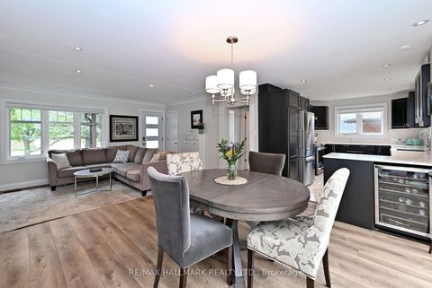 Photo 11 at 334 Stewart Street, College Manor, Newmarket