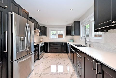 Photo 13 at 334 Stewart Street, College Manor, Newmarket