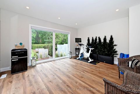 Photo 18 at 334 Stewart Street, College Manor, Newmarket