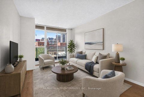 Photo 9 at 412 - 231 Fort York Boulevard, Niagara, Toronto