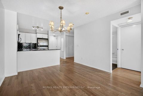 Photo 15 at 412 - 231 Fort York Boulevard, Niagara, Toronto