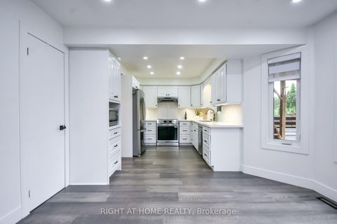 Photo 12 at 112 Birchwood Drive, East Bayfield, Barrie