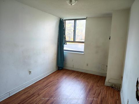 Photo 12 at 104 - 121 Trudelle Drive, Eglinton East, Toronto