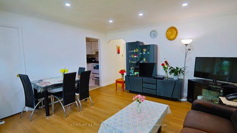 Photo 7 at 14 North Bonnington Avenue, Birchmount, Toronto