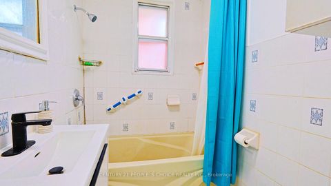 Photo 13 at 14 North Bonnington Avenue, Birchmount, Toronto