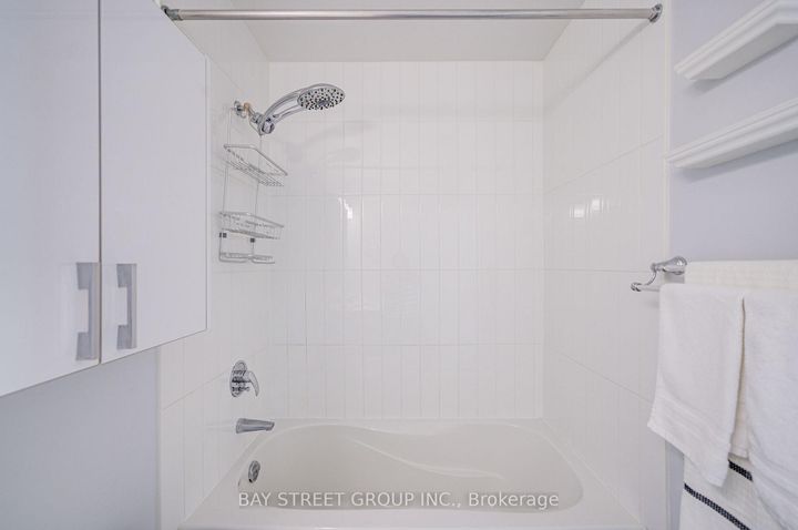 Photo 35 at Ph02 - 33 Singer Court, Bayview Village, Toronto