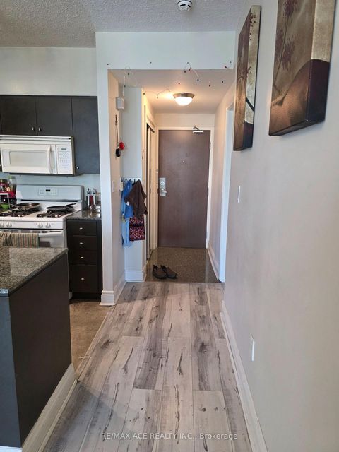 Photo 1 at 1801 - 35 Mariner Terrace, Waterfront Communities C1, Toronto