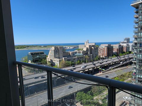 Photo 10 at 1801 - 35 Mariner Terrace, Waterfront Communities C1, Toronto