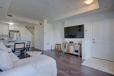 Photo 7 at 33 - 100 Long Branch Avenue, Long Branch, Toronto