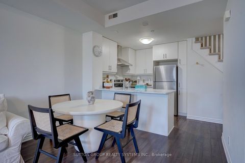 Photo 8 at 33 - 100 Long Branch Avenue, Long Branch, Toronto