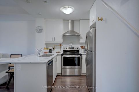 Photo 10 at 33 - 100 Long Branch Avenue, Long Branch, Toronto