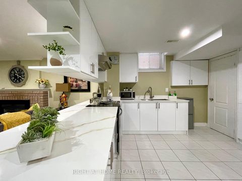 Photo 17 at 70 Bellona Street, West Woodbridge, Vaughan