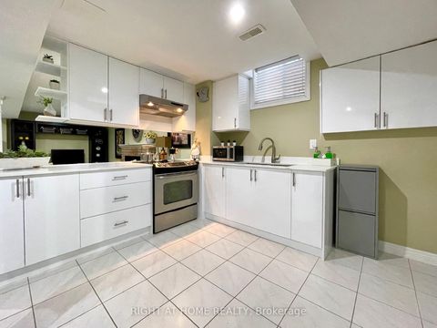 Photo 19 at 70 Bellona Street, West Woodbridge, Vaughan
