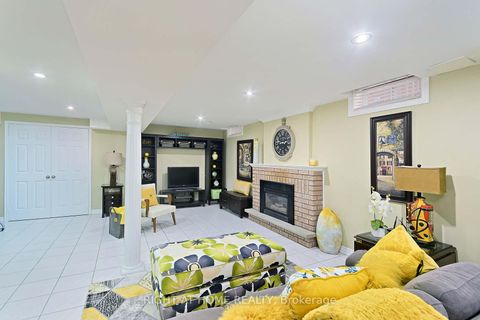 Photo 37 at 70 Bellona Street, West Woodbridge, Vaughan