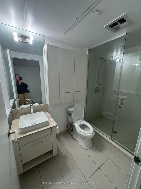 Photo 11 at 203 - 3018 Yonge Street W, Lawrence Park South, Toronto