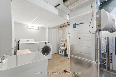 Photo 38 at 12 Lavinio Court, Maple, Vaughan