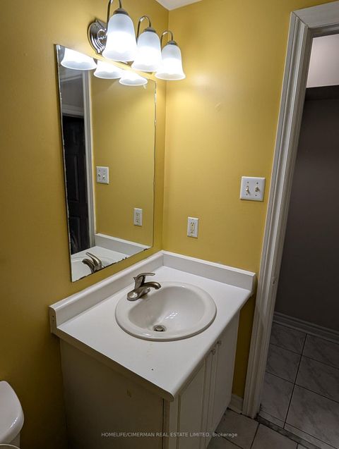 Photo 10 at 1585 Weston Road S, Weston, Toronto