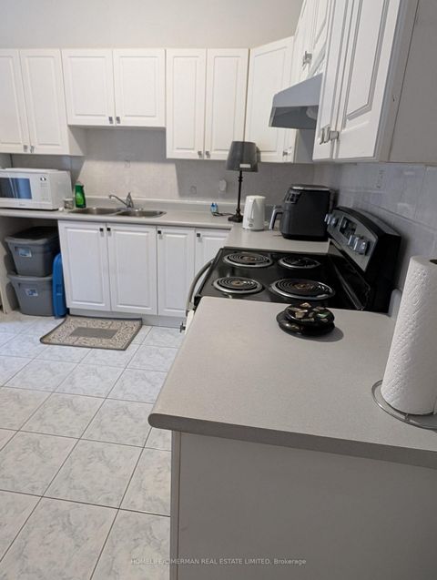 Photo 13 at 1585 Weston Road S, Weston, Toronto