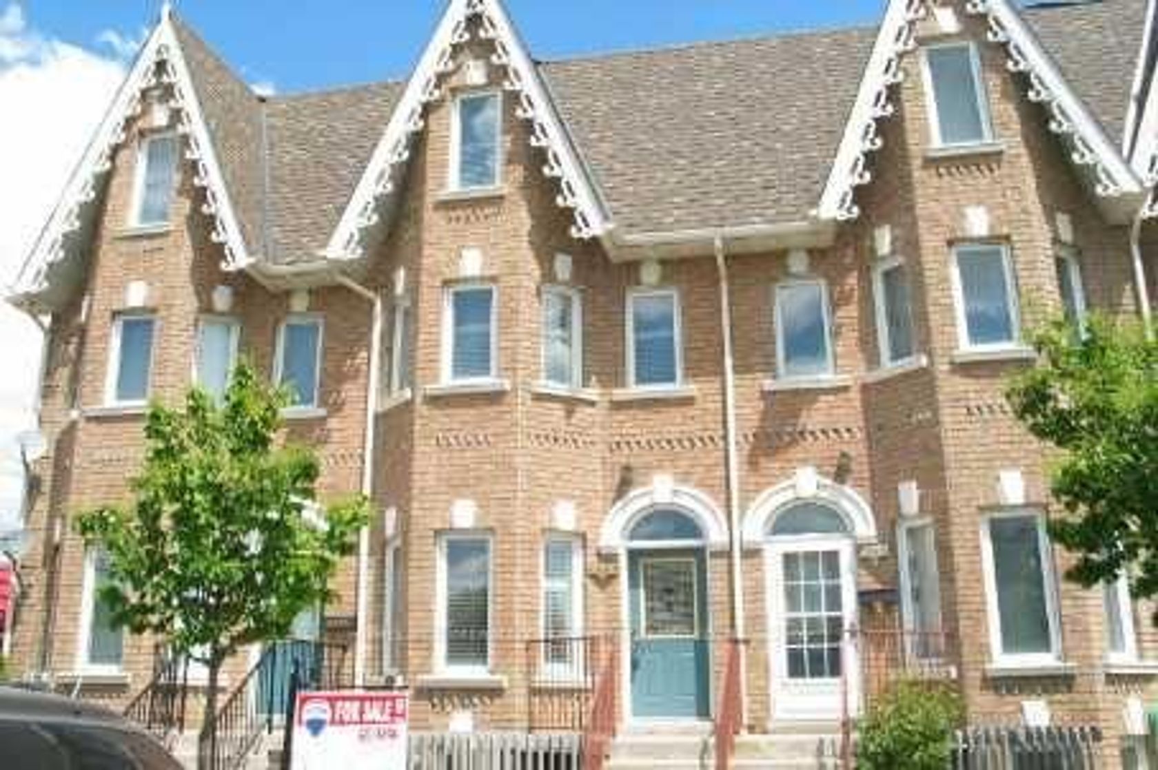 1585 Weston Road S, Weston, Toronto photo number 2