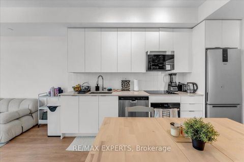 Photo 11 at 828 - 498 Caldari Road, Concord, Vaughan