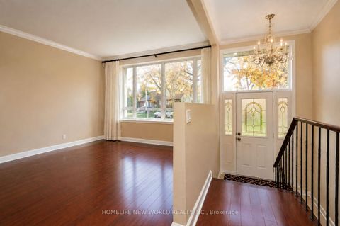 Photo 2 at 54 Southwell Drive, Don Mills, Toronto