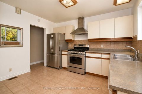 Photo 3 at 54 Southwell Drive, Don Mills, Toronto