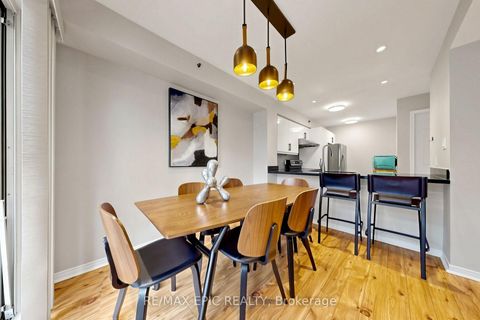 Photo 6 at 732 - 75 Weldrick Road E, Observatory, Richmond Hill