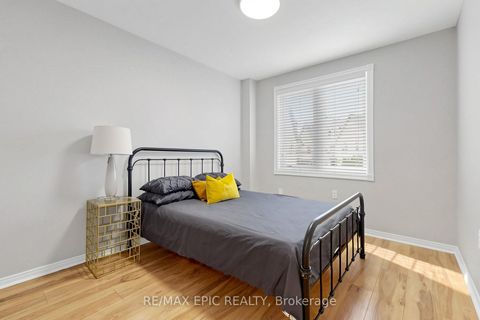 Photo 18 at 732 - 75 Weldrick Road E, Observatory, Richmond Hill
