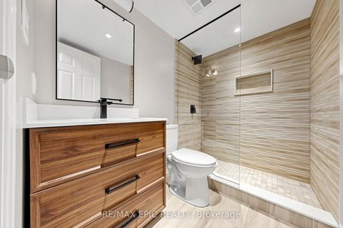 Photo 22 at 732 - 75 Weldrick Road E, Observatory, Richmond Hill