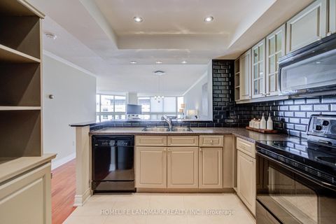 Photo 18 at PH 05 - 10 Kenneth Avenue, Willowdale East, Toronto